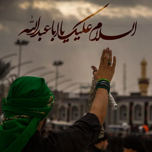 حسین بن علی سومین امام شیعیان است. مهمترین حادثه زمان او، واقعه کربلا است که در آن او به همراه یاران اندکش با لشکر یزید جنگید.
