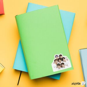 استیکر لپ تاپ گروه BTS - اعضای گروه بی‌تی‌اس در کنار هم روی دفترچه