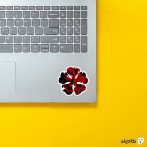 استیکر لپ تاپ black clover - لوگوی سیاه قرمز انیمه روی لپتاپ