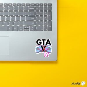 استیکر لپ تاپ جی تی ای - پوستر GTA V روی لپتاپ