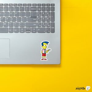 استیکر لپ تاپ مجموعه سیمپسون‌ها - گنده روی لپتاپ