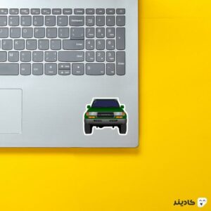 استیکر لپ تاپ شرکت Toyota - حضرت لندکروز سبز رنگ روی لپتاپ